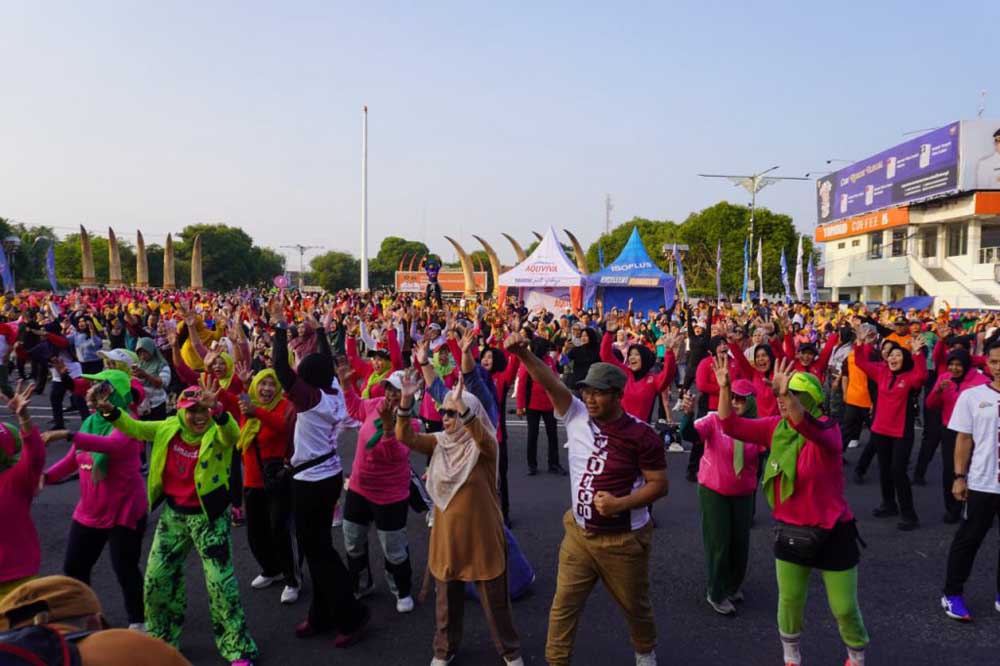 Peringatan HUT Bhayangkara Ke-80 di Sragen: 10 Ribu Warga Ramaikan Olahraga Bersama Polri di Alun-Alun